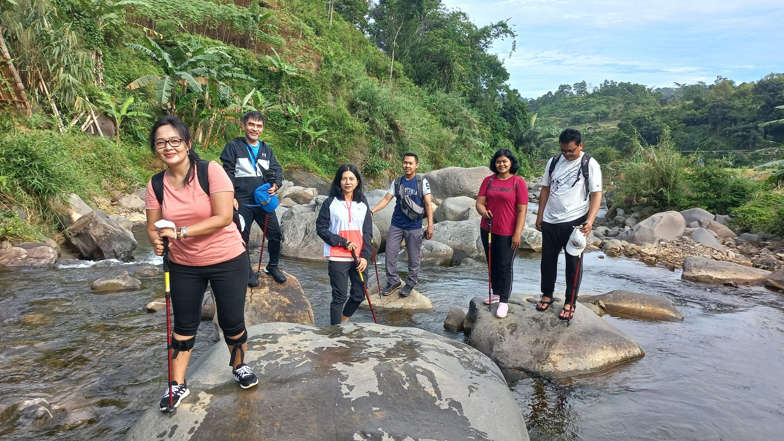 Jalur Hiking Sentul dekat dari Wargajaya, Bogor