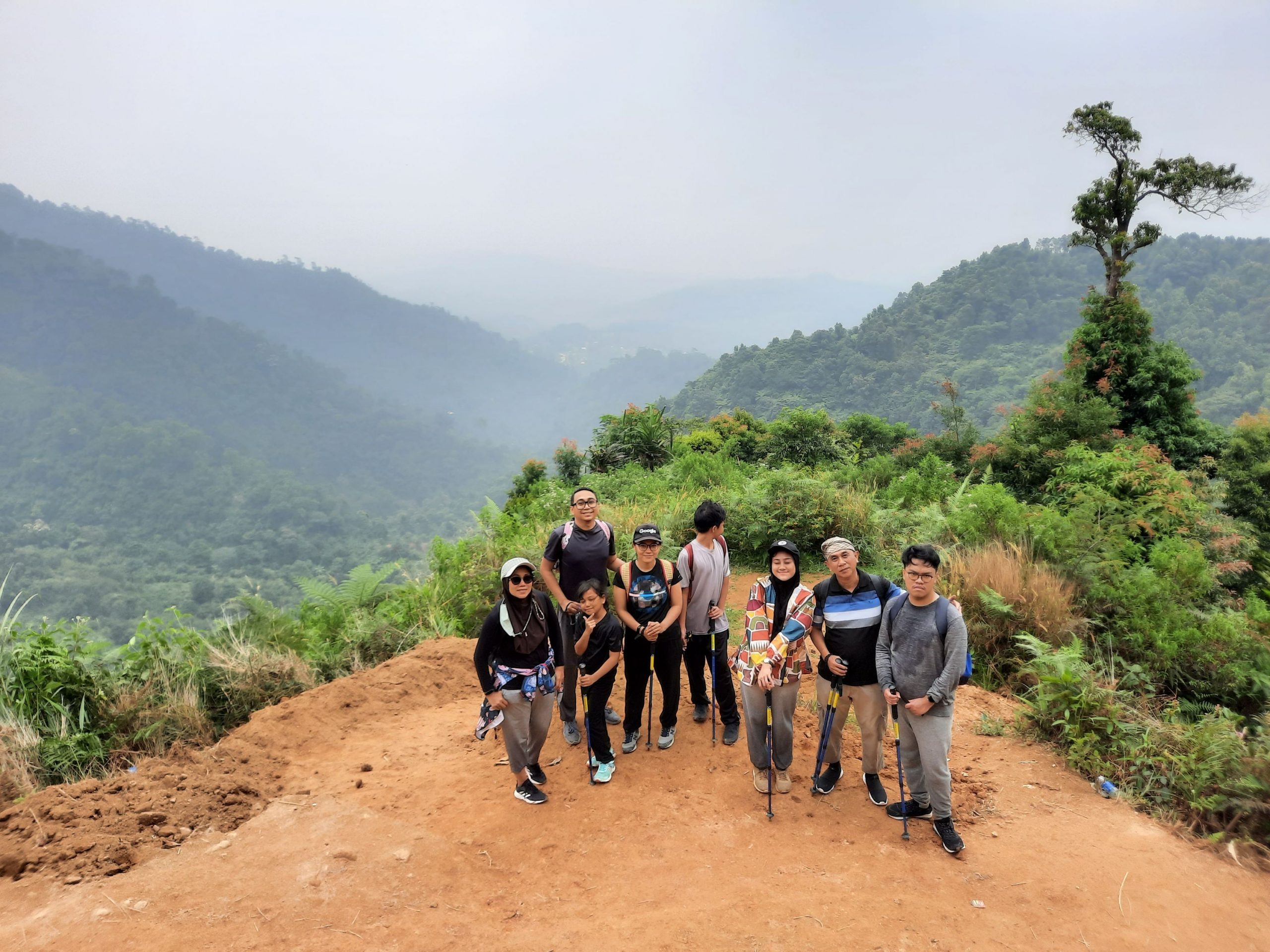
Lokasi paling oke Hiking di Sentul Bogor untuk Family