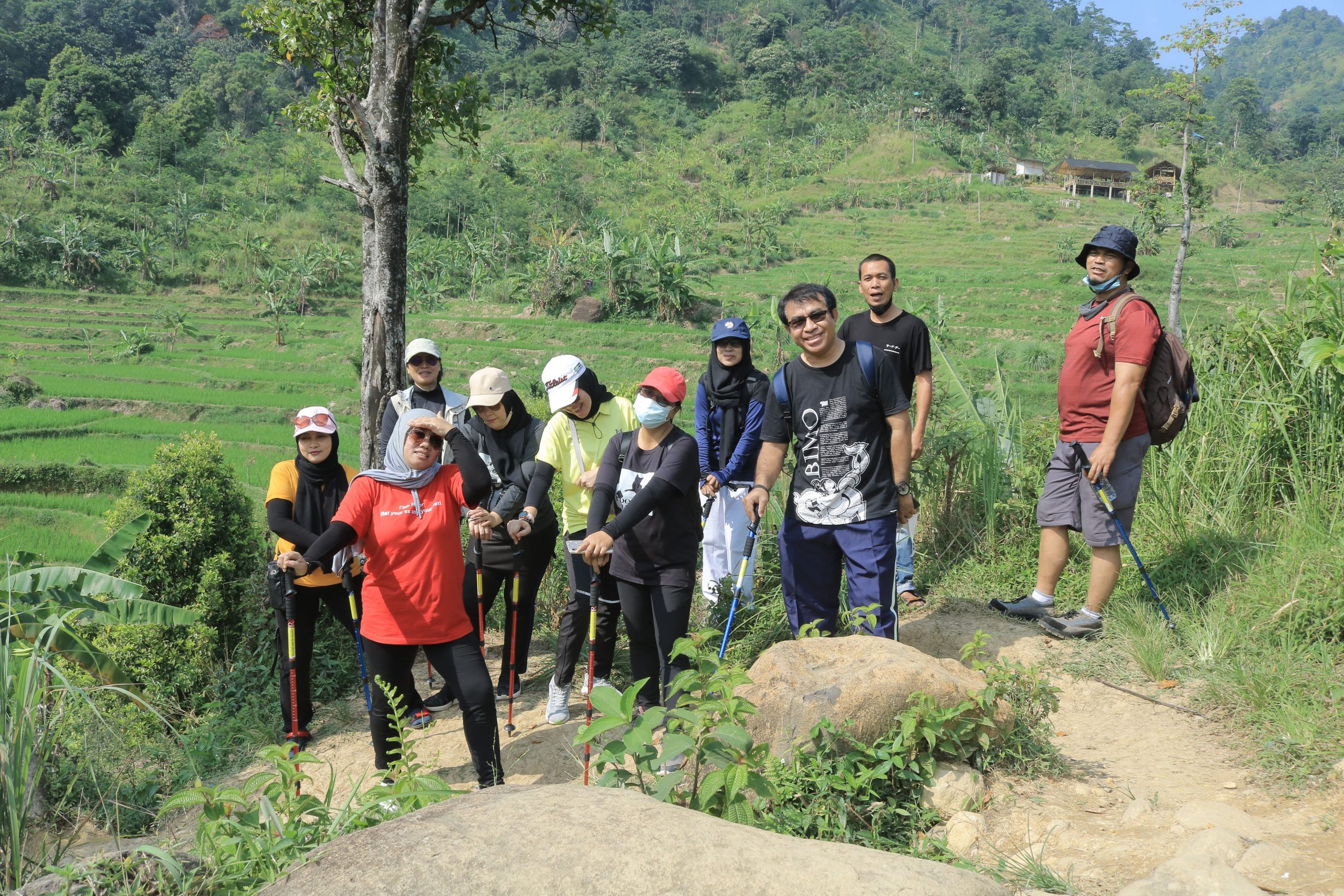 Family Hiking  Puncak Kuta Sentul Bogor