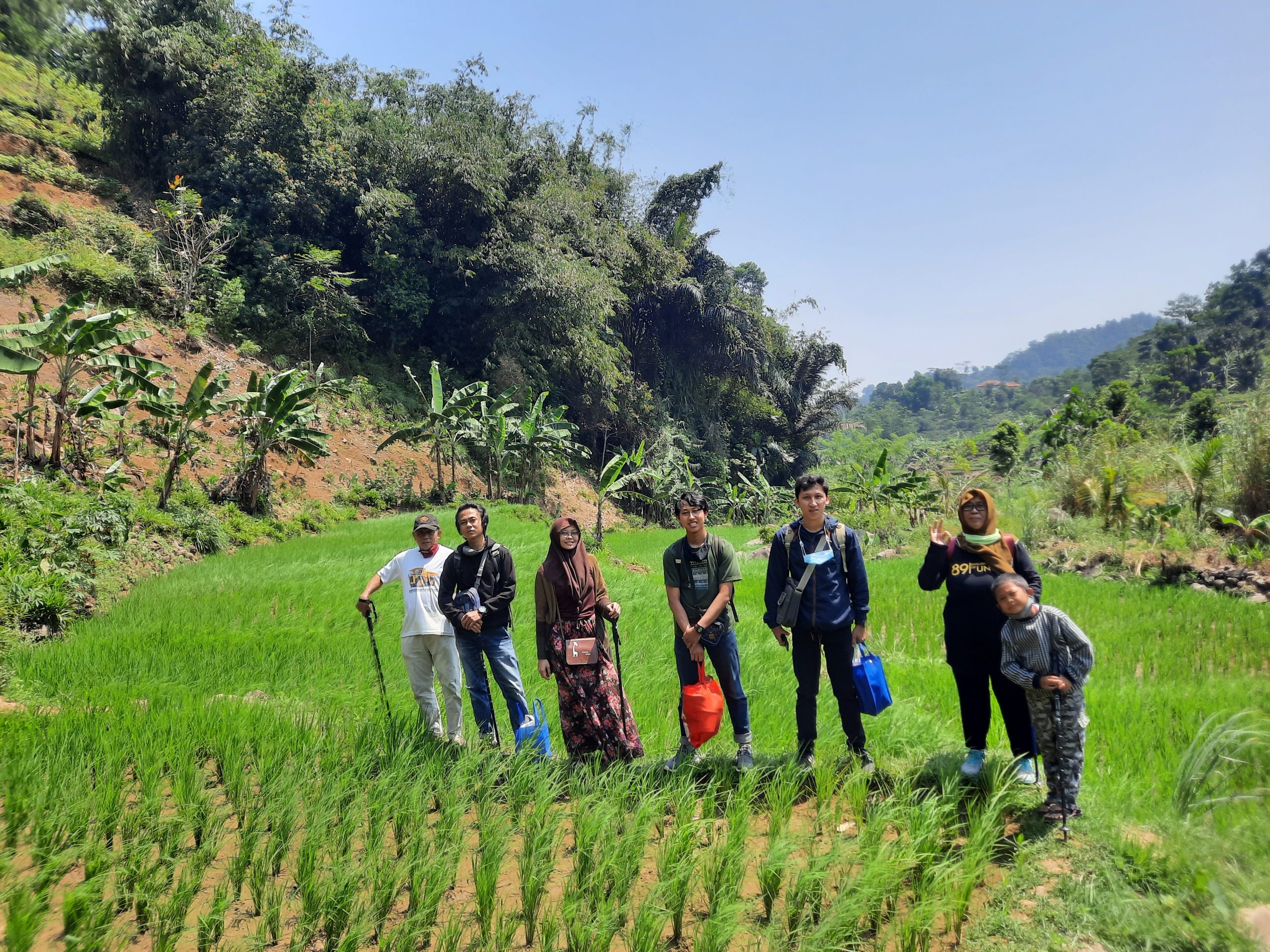 Lokasi paling the best Hiking untuk Anak di Sentul Bogor