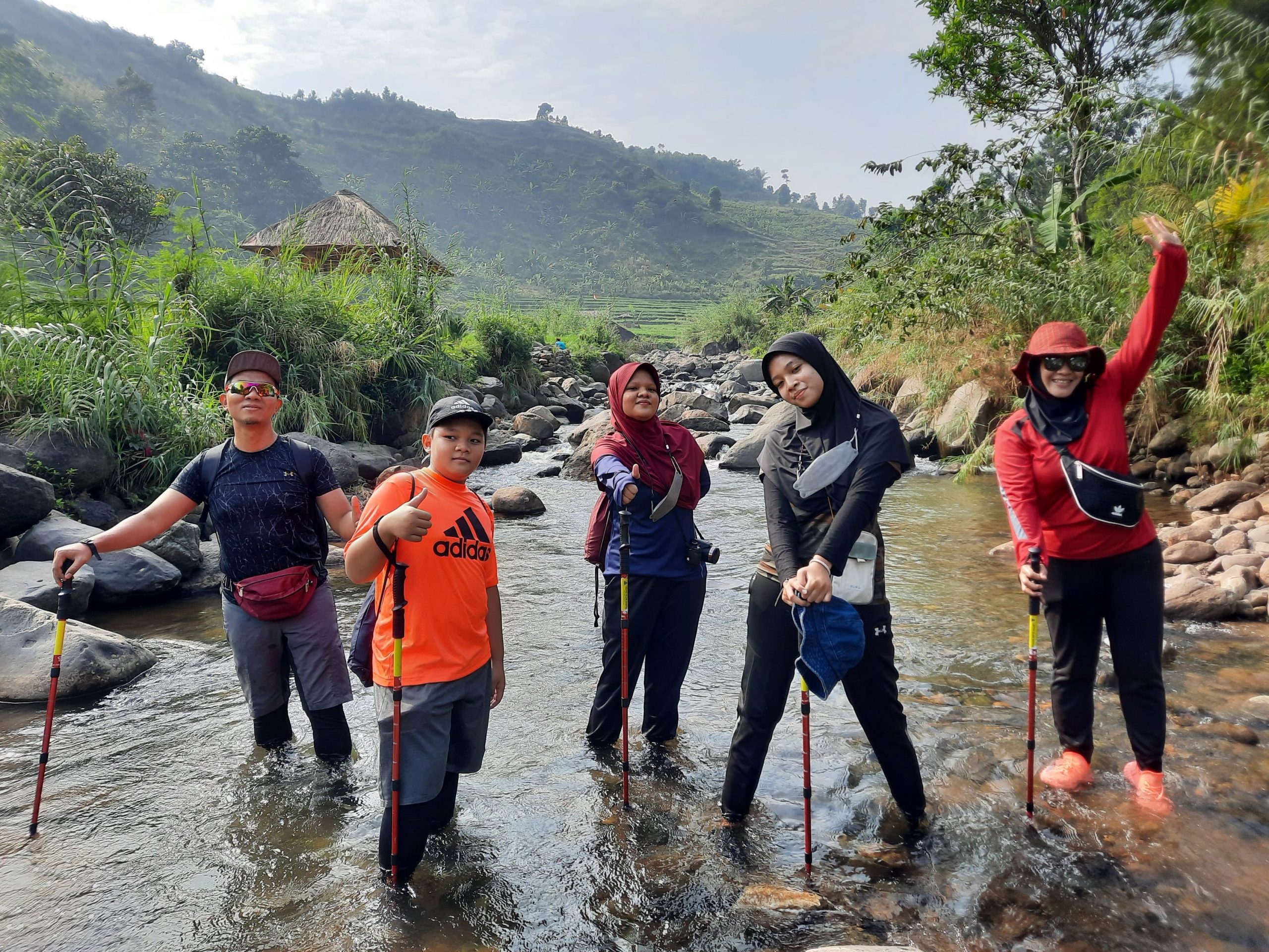 Info Biaya Hiking Untuk Keluarga di Wilayah Sentul